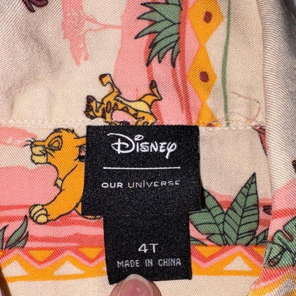 Disney lunch box Beige Lion King Patterned short sleeve button down Shirt boys 4 - Picture 5 of 6